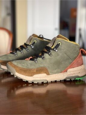 Men's Satorisan  Olive Green Outdoor Hiker Sneakers